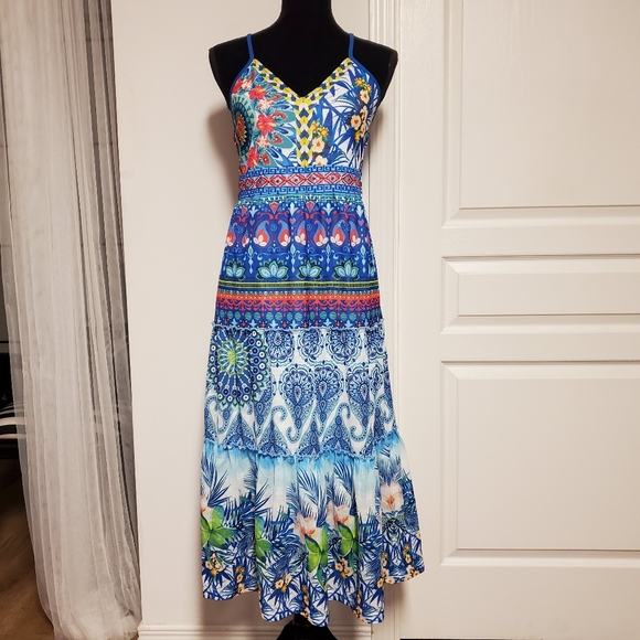 BOHO Maxi Dress - Picture 2 of 9